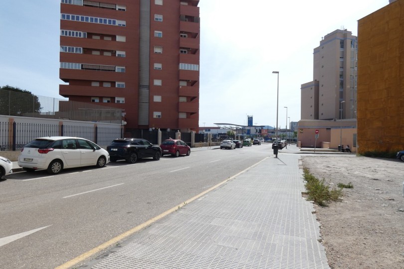 Parcela Urbana en C/ Gabriel Miró Nº 2 - Barrio Peral